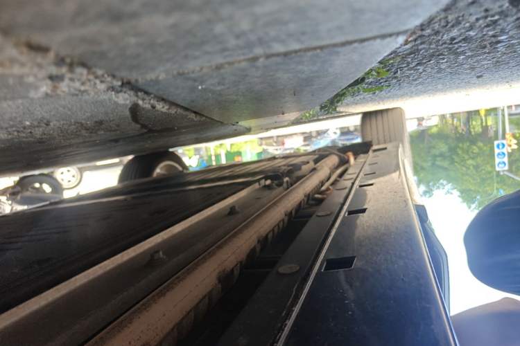 Used VOYAH Dream 2024 PHEV Extended-Range Premium Edition Right Side Sill