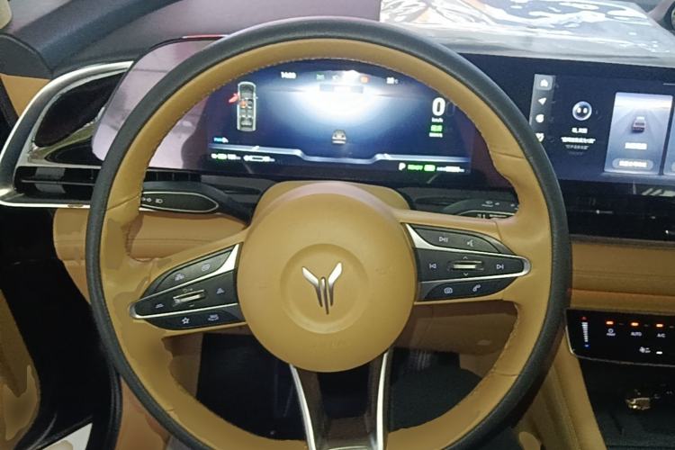 Used VOYAH Dream 2024 PHEV Ultra-Long Range Flagship Edition Steering Wheel