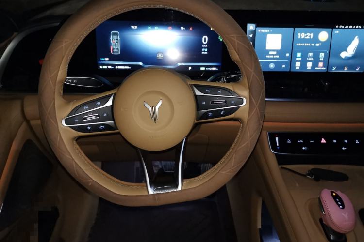 Used VOYAH Dream 2024 PHEV Extended-Range Premium Edition Steering Wheel