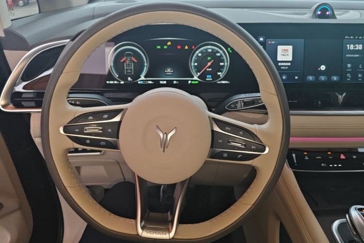 Used VOYAH Dream 2024 PHEV Extended-Range Premium Edition Steering Wheel