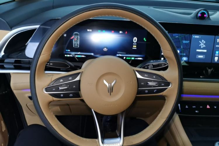 Used VOYAH Dream 2024 PHEV Ultra-Long Range Flagship Edition Steering Wheel