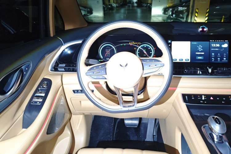 Used VOYAH Dream 2024 PHEV Extended-Range Premium Edition Steering Wheel