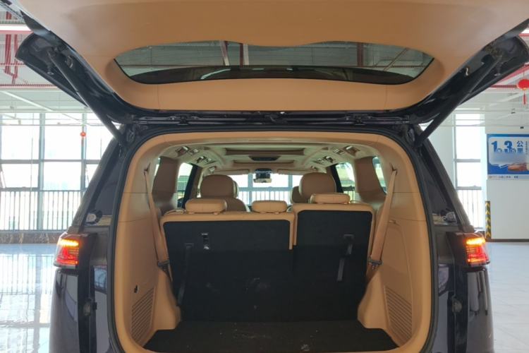 Used VOYAH Dream 2024 PHEV Ultra-Long Range Flagship Edition Trunk