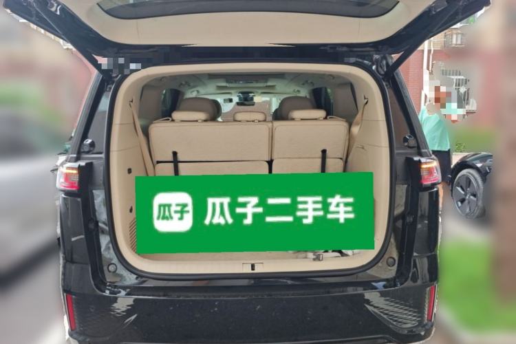 Used VOYAH Dream 2024 PHEV Ultra-Long Range Flagship Edition Trunk