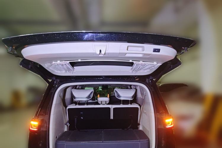 Used VOYAH Dream 2024 PHEV Ultra-Long Range Flagship Edition Trunk