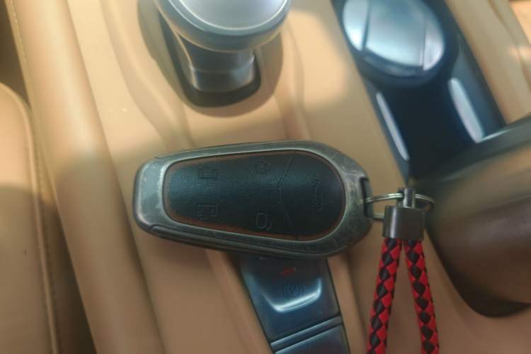 Used VOYAH Dream 2024 PHEV Extended-Range Premium Edition Vehicle Key