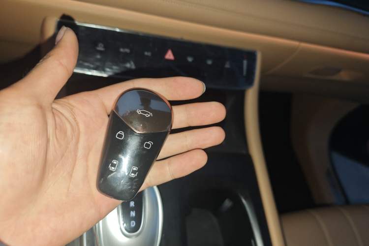 Used VOYAH Dream 2024 PHEV Extended-Range Premium Edition Vehicle Key