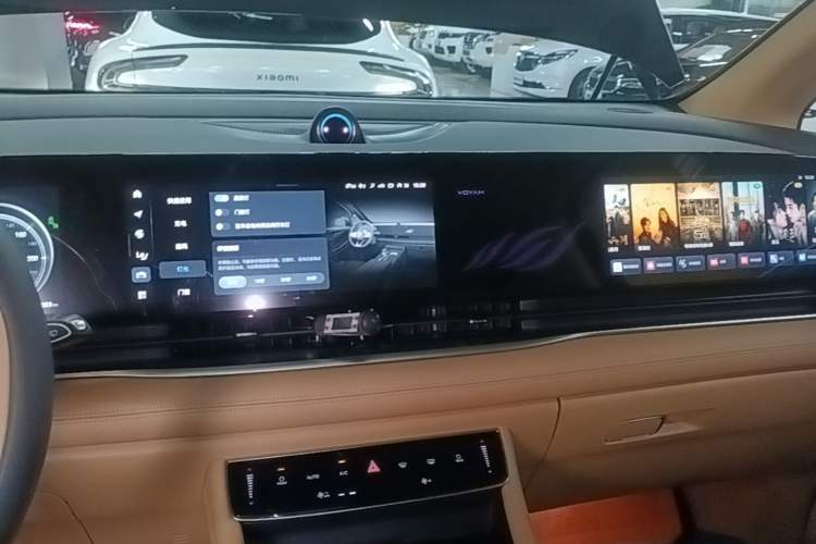 Used VOYAH Dream 2024 PHEV Extended-Range Premium Edition Audio And AC Panel