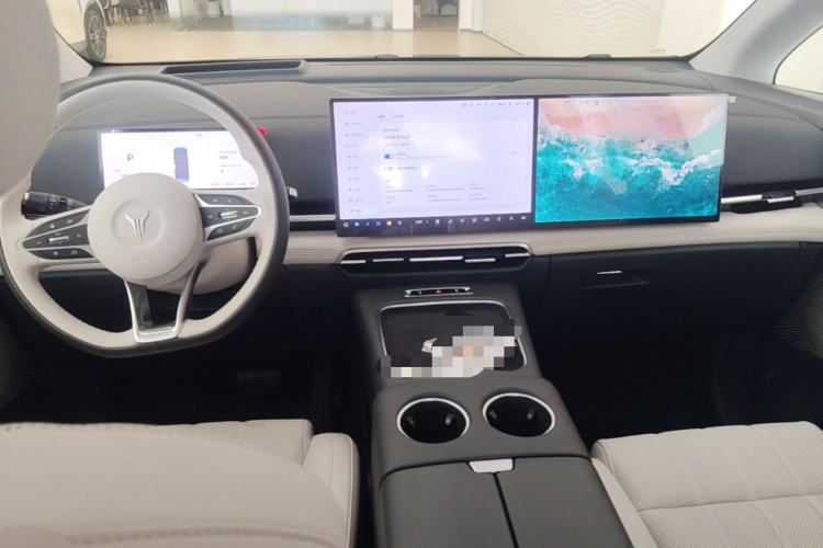 Used VOYAH Dream 2024 PHEV Ultra-Long Range Flagship Edition Center Console