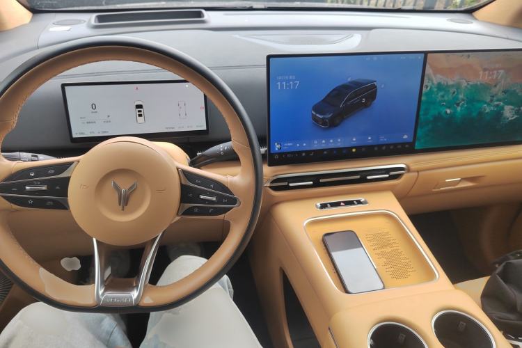 Used VOYAH Dream 2024 PHEV Ultra-Long Range Flagship Edition Center Console