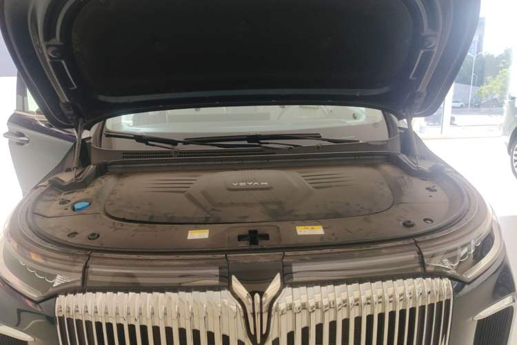 Used VOYAH Dream 2024 PHEV Ultra-Long Range Flagship Edition Engine Bay