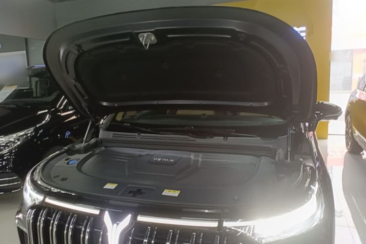 Used VOYAH Dream 2024 PHEV Extended-Range Premium Edition Engine Bay