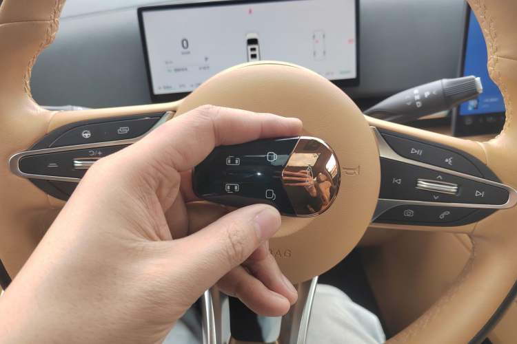 Used VOYAH Dream 2024 PHEV Ultra-Long Range Flagship Edition Interior 1