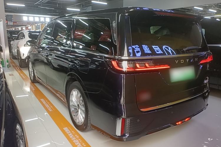 Used VOYAH Dream 2024 PHEV Extended-Range Premium Edition Rear Left 45 Deg