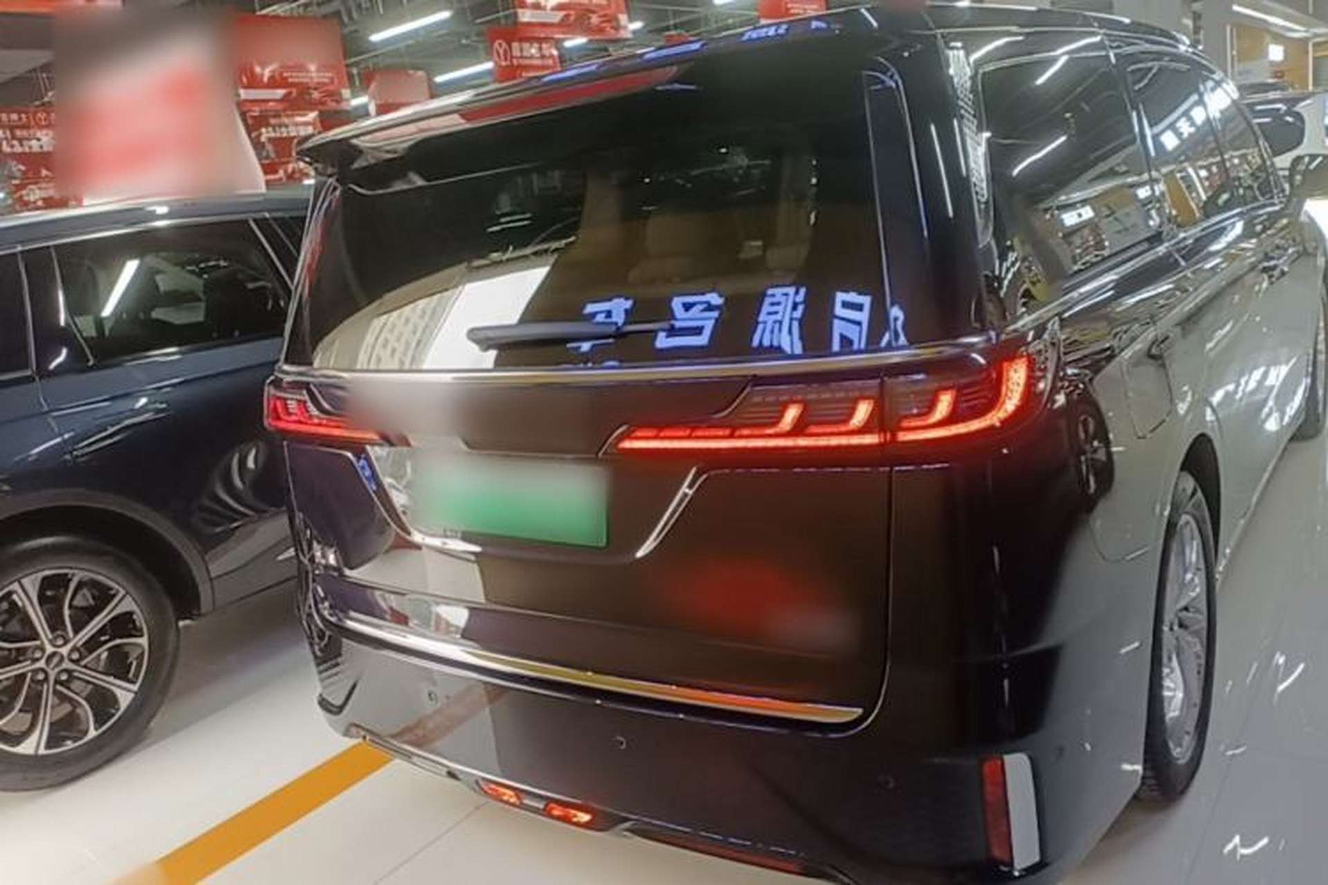Used VOYAH Dream 2024 PHEV Extended-Range Premium Edition Rear