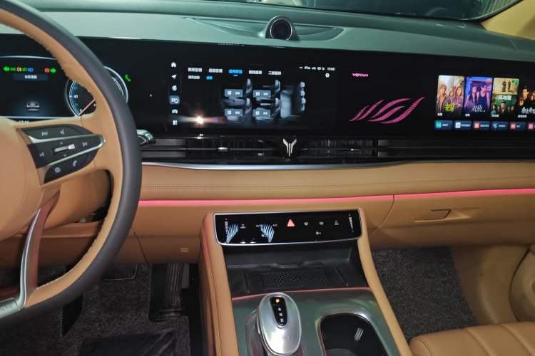 Used VOYAH Dream 2024 PHEV Extended-Range Premium Edition Audio And AC Panel