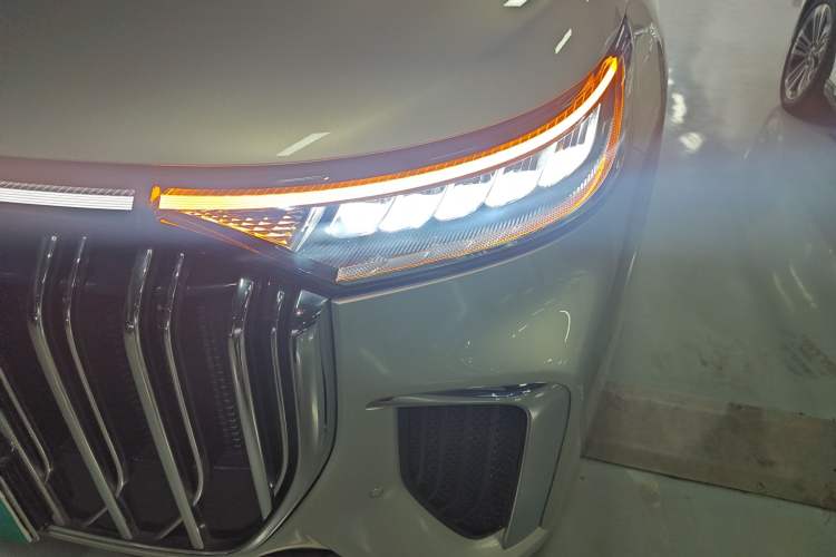 Used VOYAH Dream 2024 PHEV Extended-Range Premium Edition Left Front Headlight
