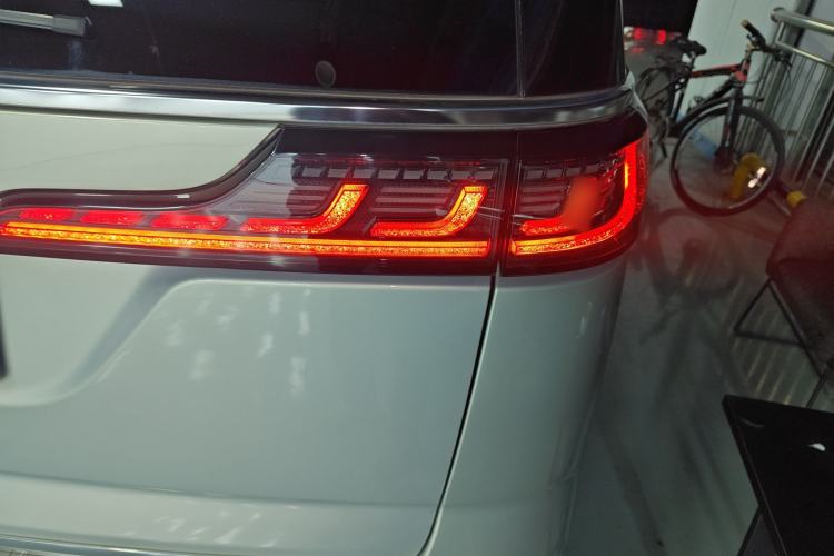 Used VOYAH Dream 2024 PHEV Extended-Range Premium Edition Right Rear Taillight