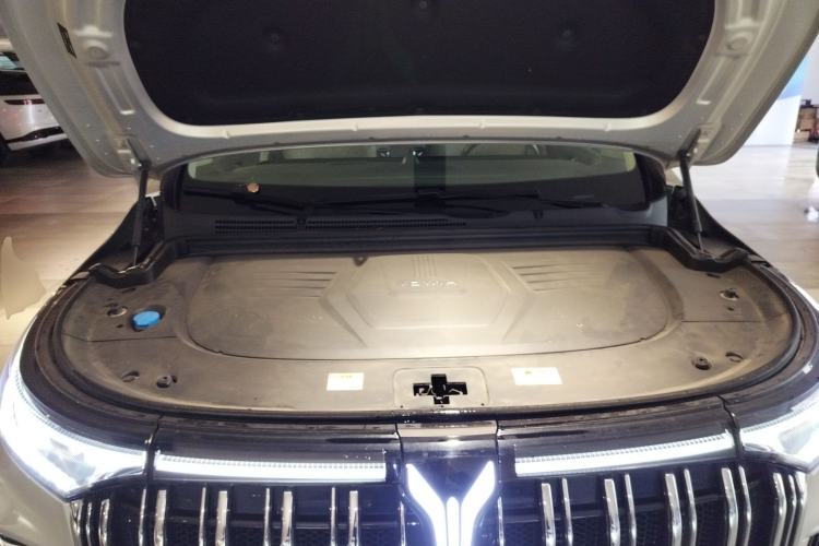 Used VOYAH Dream 2024 PHEV Extended-Range Premium Edition Engine Bay