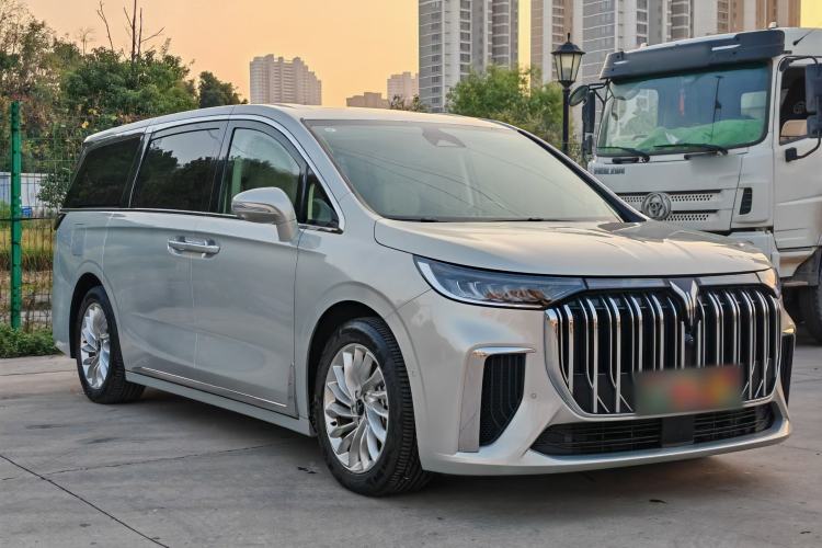Used VOYAH Dream 2024 PHEV Extended-Range Premium Edition Exterior 2