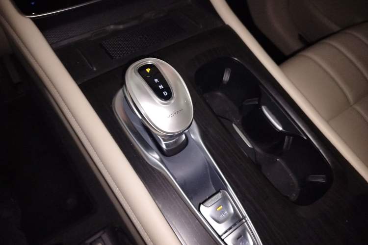 Used VOYAH Dream 2024 PHEV Extended-Range Premium Edition Gear Lever