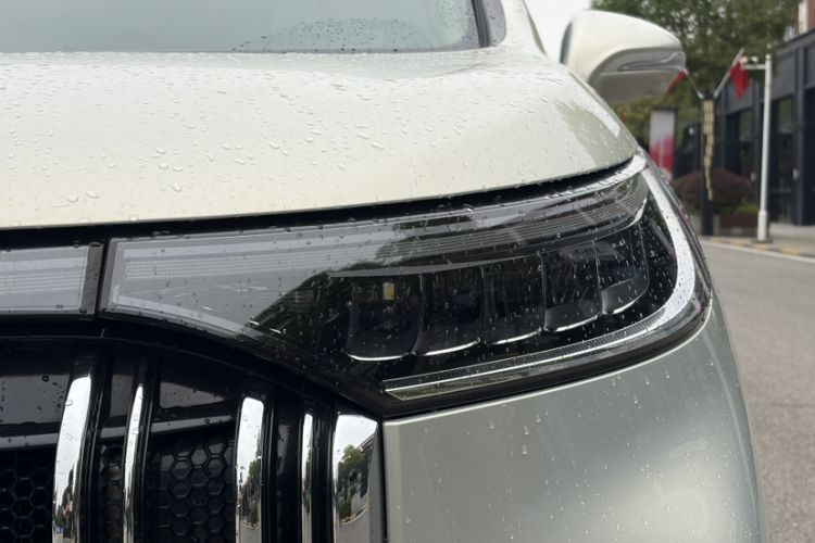 Used VOYAH Dream 2024 PHEV Extended-Range Premium Edition Left Front Headlight