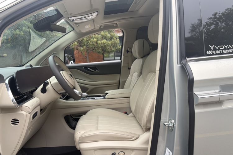 Used VOYAH Dream 2024 PHEV Extended-Range Premium Edition Left Front Seat