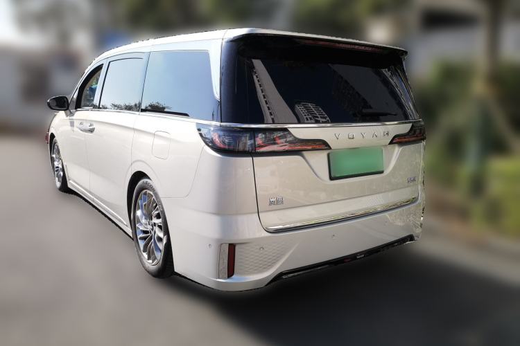 Used VOYAH Dream 2024 PHEV Ultra-Long Range Flagship Edition Rear Left 45 Deg