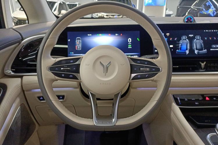 Used VOYAH Dream 2024 PHEV Extended-Range Premium Edition Steering Wheel