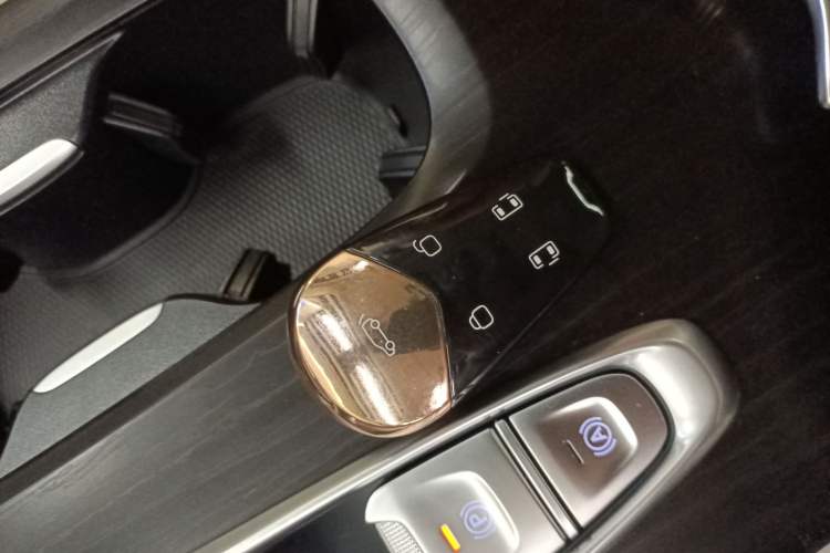 Used VOYAH Dream 2024 PHEV Extended-Range Premium Edition Vehicle Key