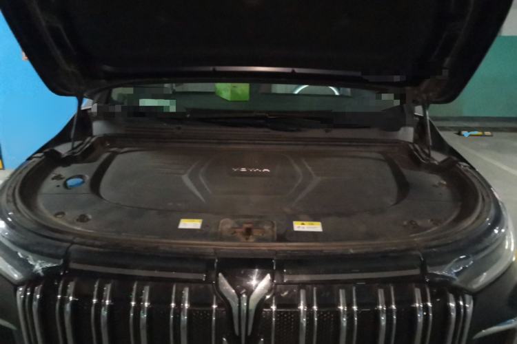 Used VOYAH Dream 2024 PHEV Ultra-Long Range Flagship Edition Engine Bay