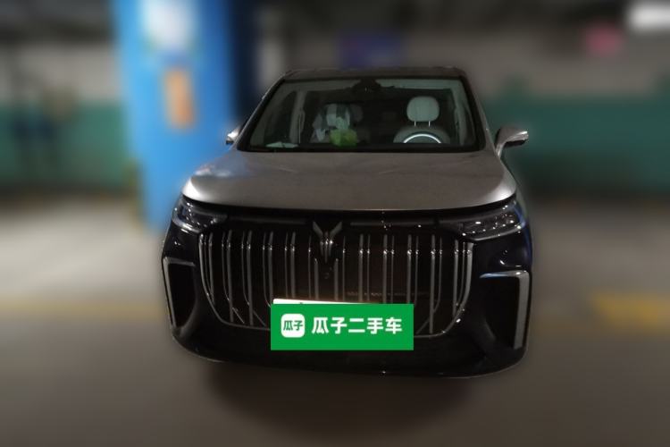 Used VOYAH Dream 2024 PHEV Ultra-Long Range Flagship Edition Front