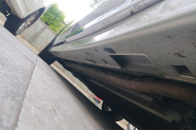 Used VOYAH Dream 2024 PHEV Extended-Range Premium Edition Chassis Front Right
