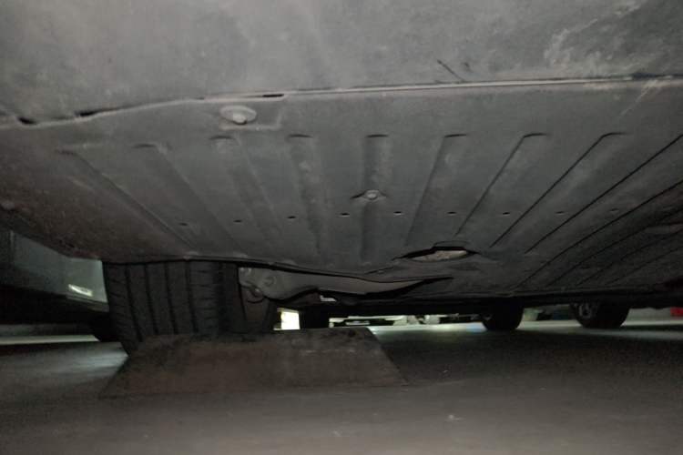 Used VOYAH Dream 2024 EV Long-Range Premium Edition Chassis Rear Left