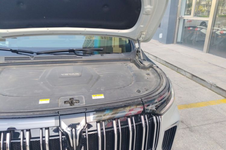 Used VOYAH Dream 2024 PHEV Extended-Range Premium Edition Engine Bay Left