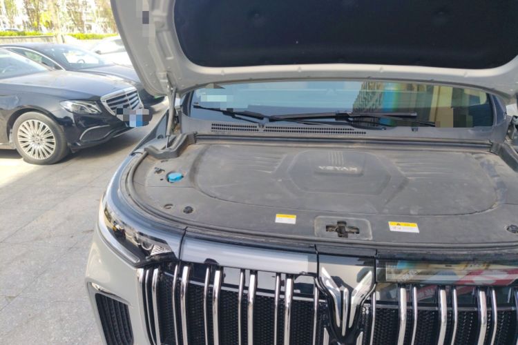 Used VOYAH Dream 2024 PHEV Extended-Range Premium Edition Engine Bay Right