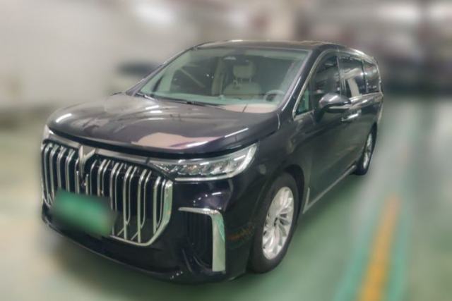 VOYAH Dream 2024 PHEV Extended-Range Premium Edition с пробегом