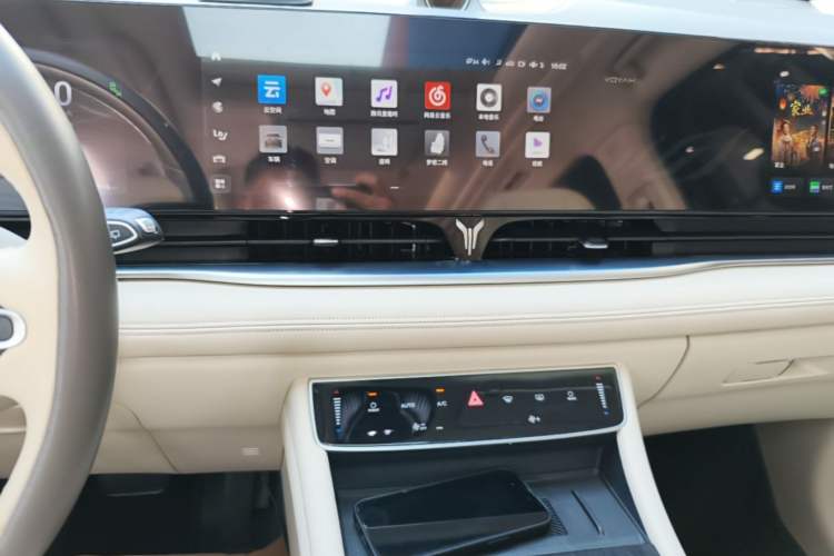 Used VOYAH Dream 2024 PHEV Ultra-Long Range Flagship Edition Audio And AC Panel