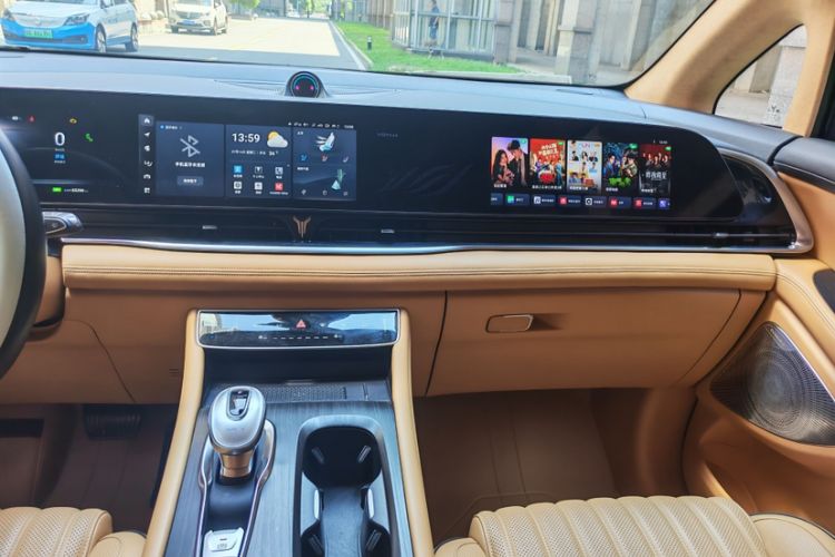 Used VOYAH Dream 2024 PHEV Ultra-Long Range Flagship Edition Audio And AC Panel