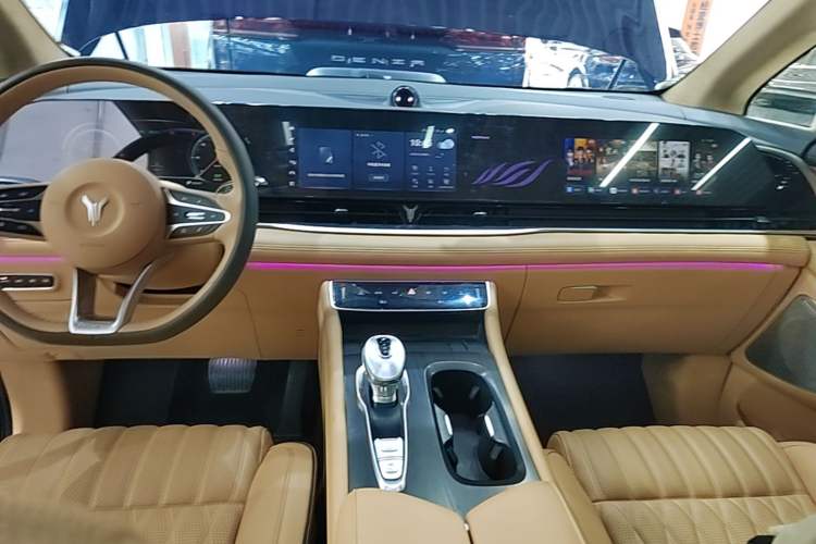 Used VOYAH Dream 2024 PHEV Ultra-Long Range Flagship Edition Audio And AC Panel