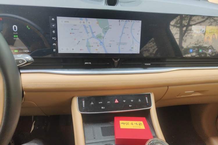 Used VOYAH Dream 2024 PHEV Ultra-Long Range Flagship Edition Audio And AC Panel