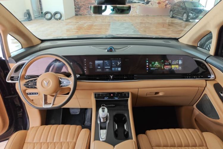 Used VOYAH Dream 2024 PHEV Ultra-Long Range Flagship Edition Center Console