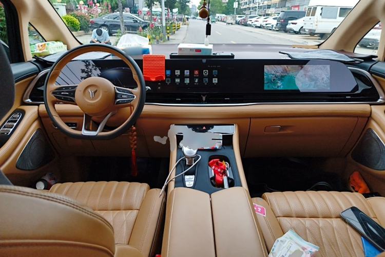 Used VOYAH Dream 2024 PHEV Ultra-Long Range Flagship Edition Center Console