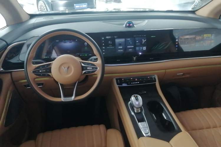 Used VOYAH Dream 2024 PHEV Ultra-Long Range Flagship Edition Center Console