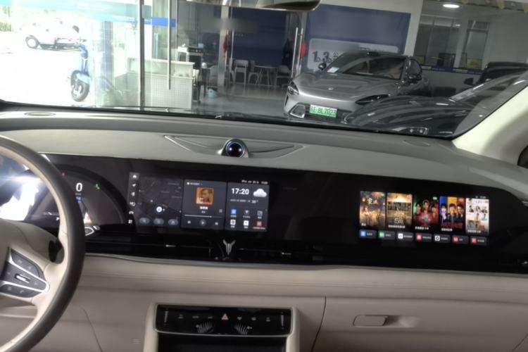 Used VOYAH Dream 2024 PHEV Ultra-Long Range Flagship Edition Center Console