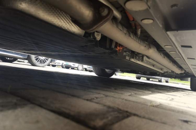 Used VOYAH Dream 2024 PHEV Ultra-Long Range Flagship Edition Chassis Rear Right