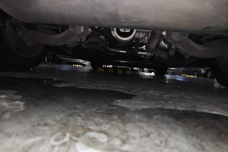 Used VOYAH Dream 2024 PHEV Extended-Range Premium Edition Chassis Rear