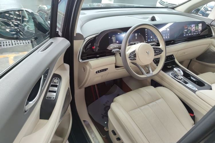 Used VOYAH Dream 2024 PHEV Extended-Range Premium Edition Driver Seat
