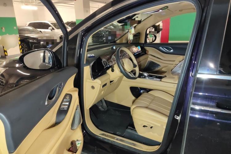 Used VOYAH Dream 2024 PHEV Extended-Range Premium Edition Driver Seat