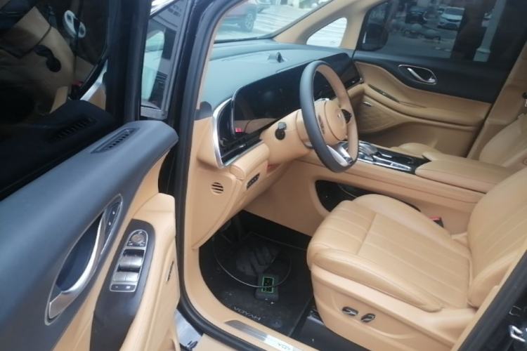 Used VOYAH Dream 2024 PHEV Extended-Range Premium Edition Driver Seat